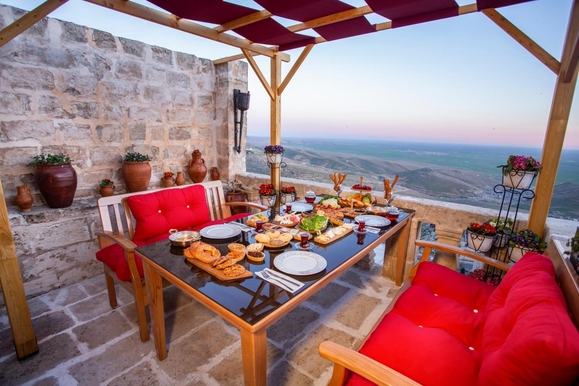 Selcuklu Konagi Bed & Breakfast Mardin Exterior photo